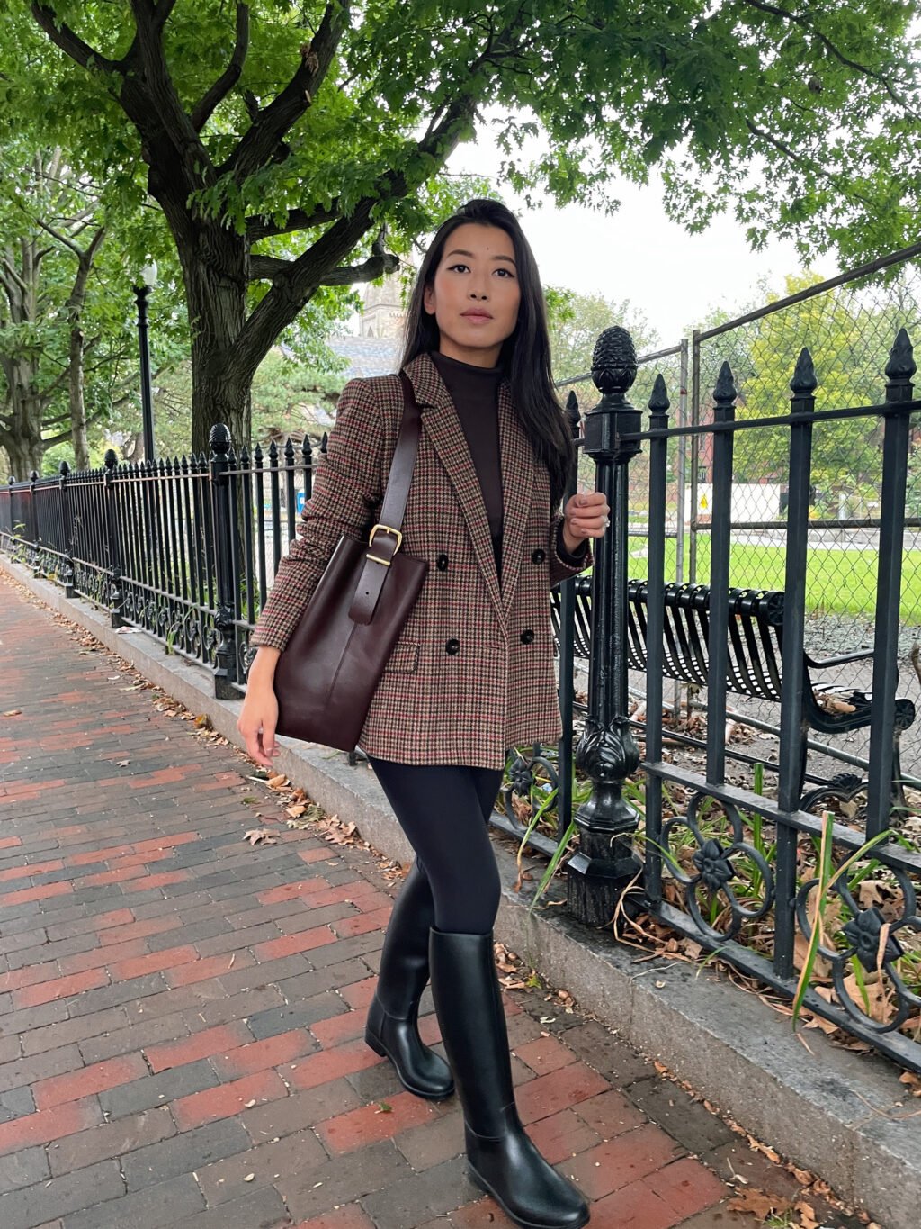sezane christie blazer + madewell essential bucket tote riding boots petite